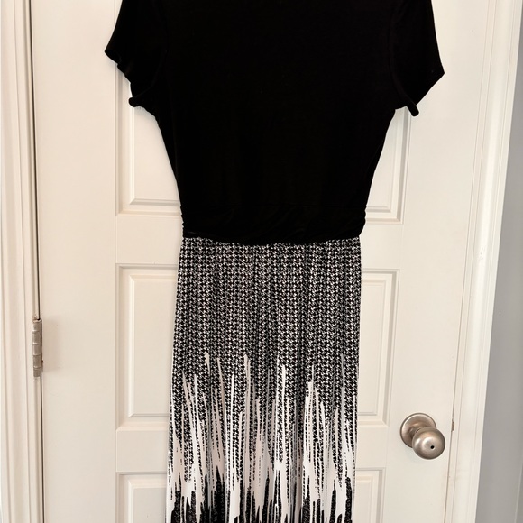 Gilli - Picture 3 of 5